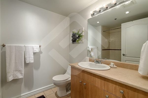fully furnished apartment bathroom-2 for rental in montreal fully furnished apartments in montreal